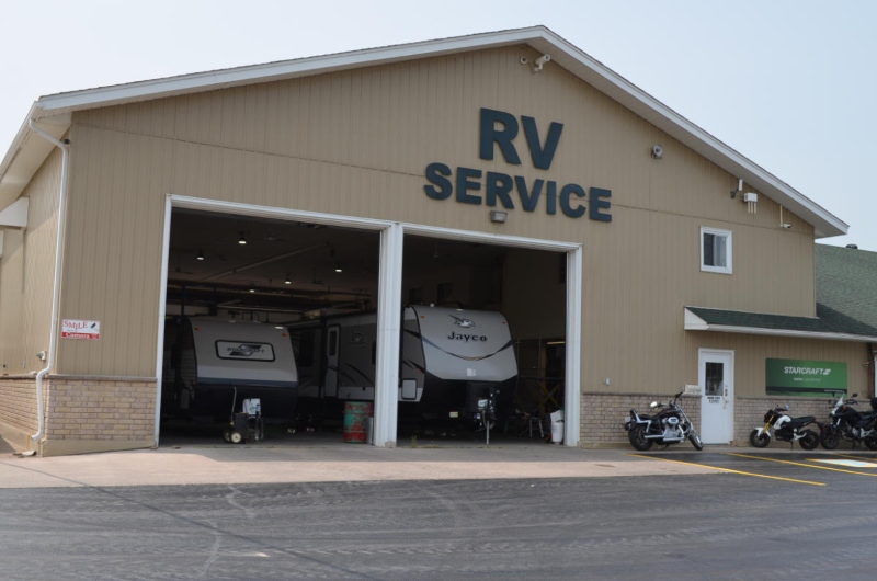 Go-To-An-RV-Service-Center.jpg