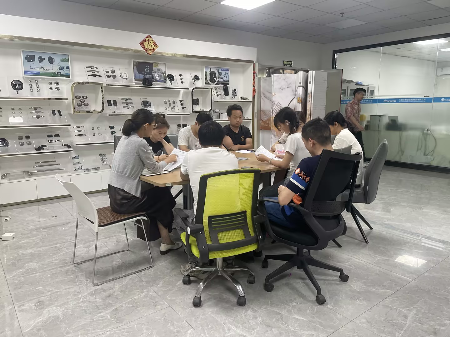 63e51ebc-e32f-4072-ae21-fd1c6ae75e85.jpg